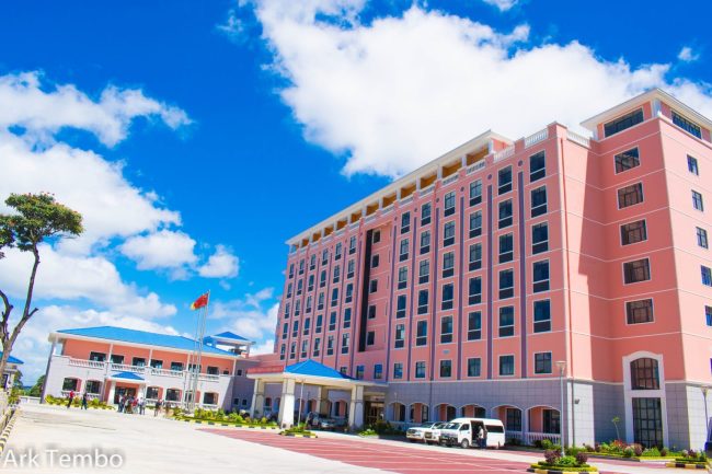The-Minister-of-Industry-Trade-and-Tourism-Salim-Bagus-toured-the-newly-consutructed-Five-Star-Hotel-in-Blantyre-Pic-Arkangel-Tembo-1536×1024