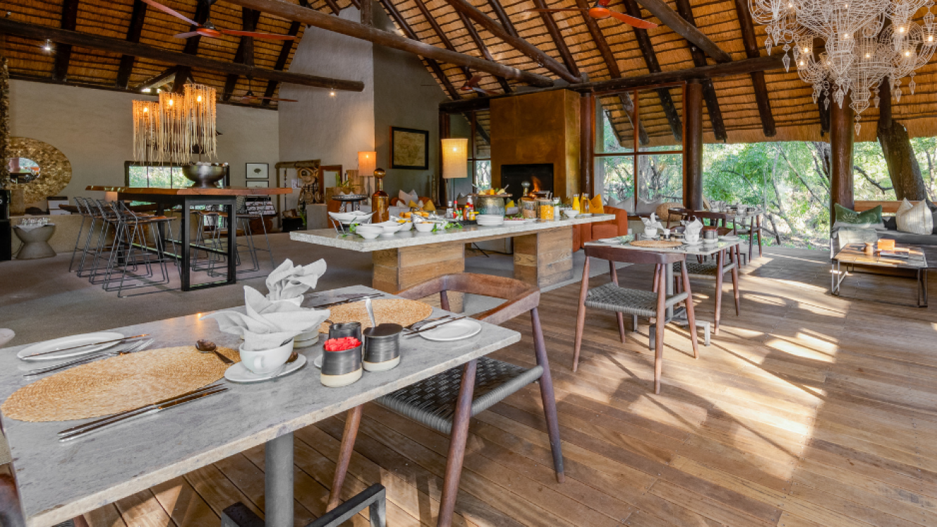 dining-room-at-little-bush-camp-sabi-sabi
