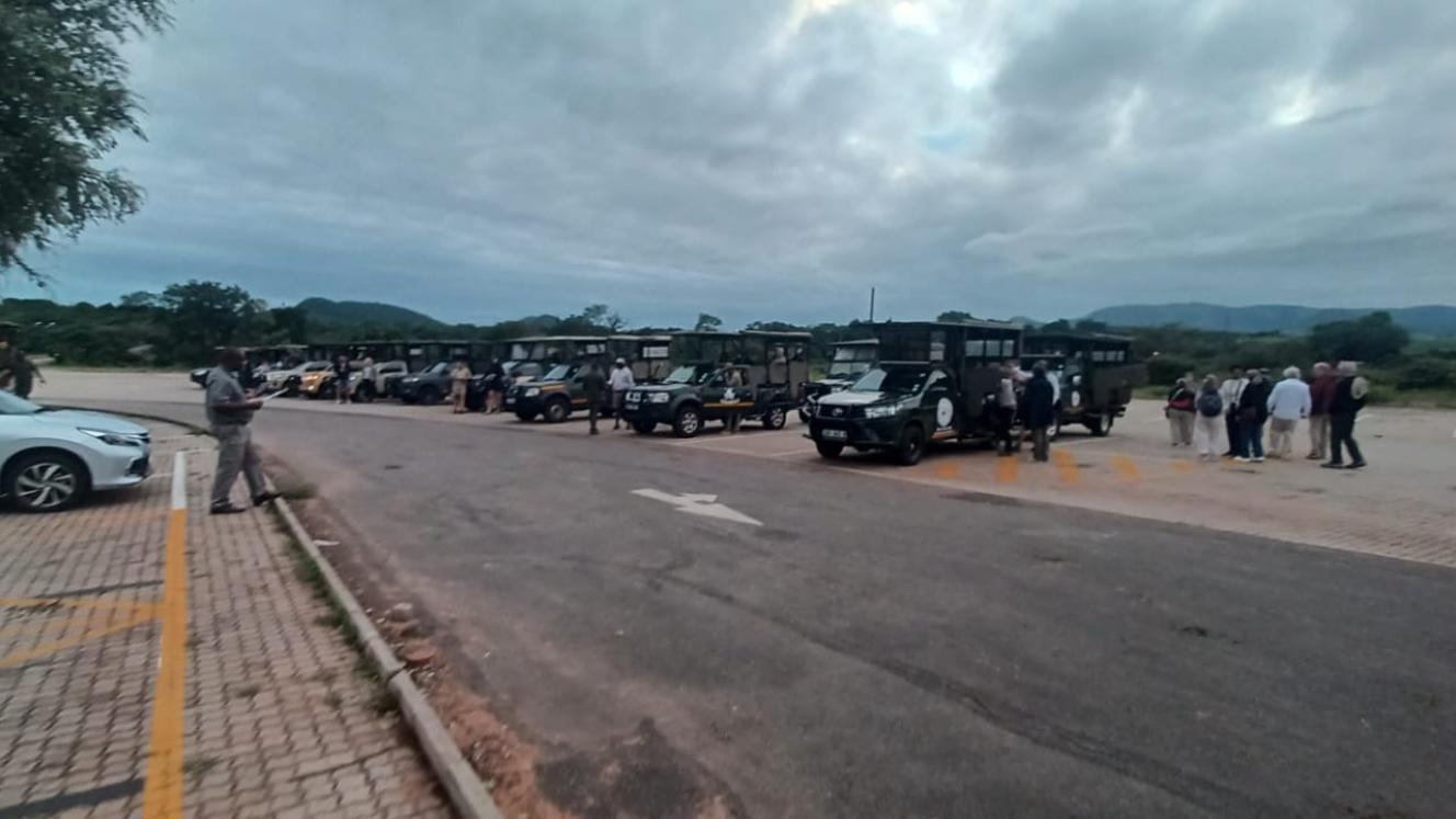 header-vehicles-at-malelane-gate-on-jan-21-source-sanparks